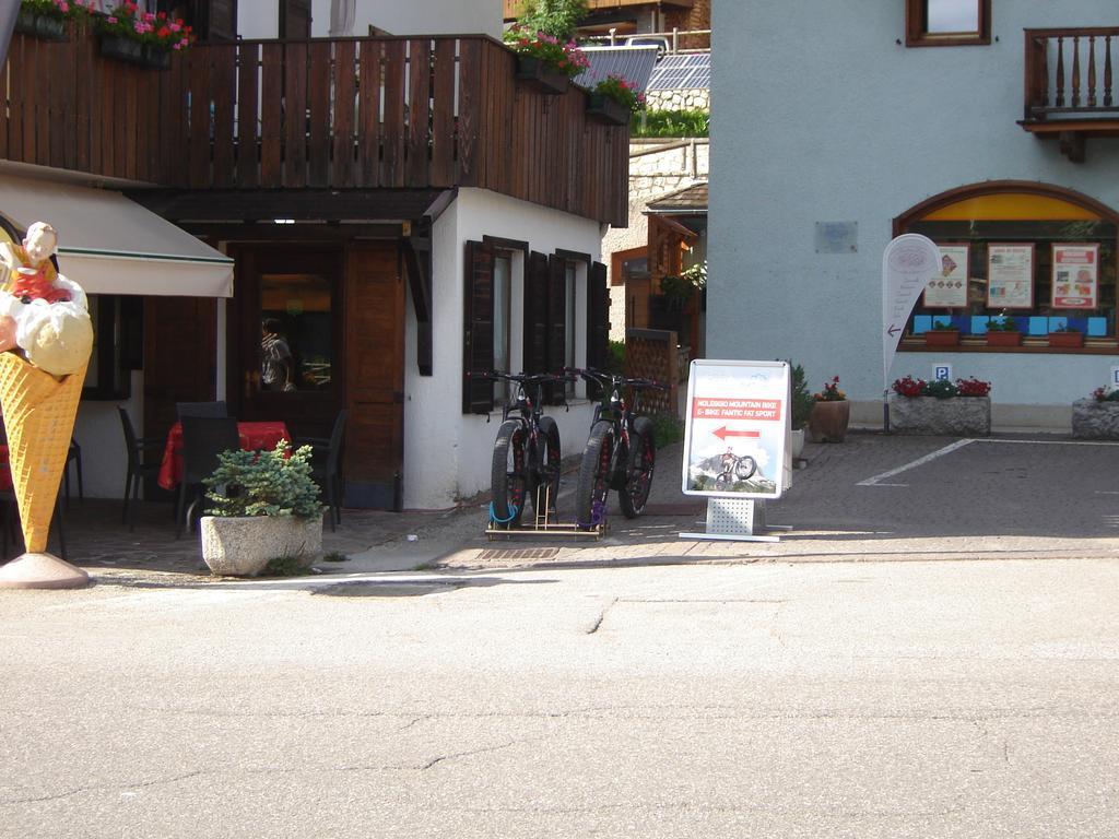 多米诺公寓式酒店 塞尔瓦迪卡多雷 外观 照片